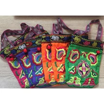 Indiai hímzett táska zöld