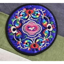 Tibeti hímzett poháralátét sötétkék színű 2 db