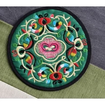 Tibeti hímzett poháralátét zöld színű 2 db