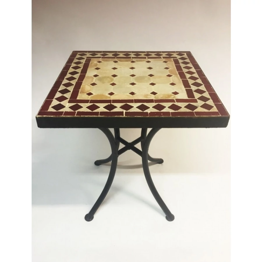 Négyszögletes asztalok 40x40 cm