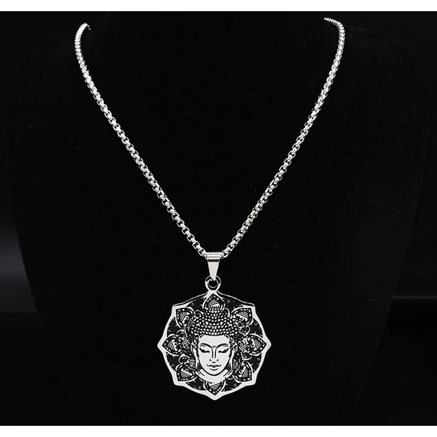 Lótuszvirágban buddha nemesacél nyaklánc 