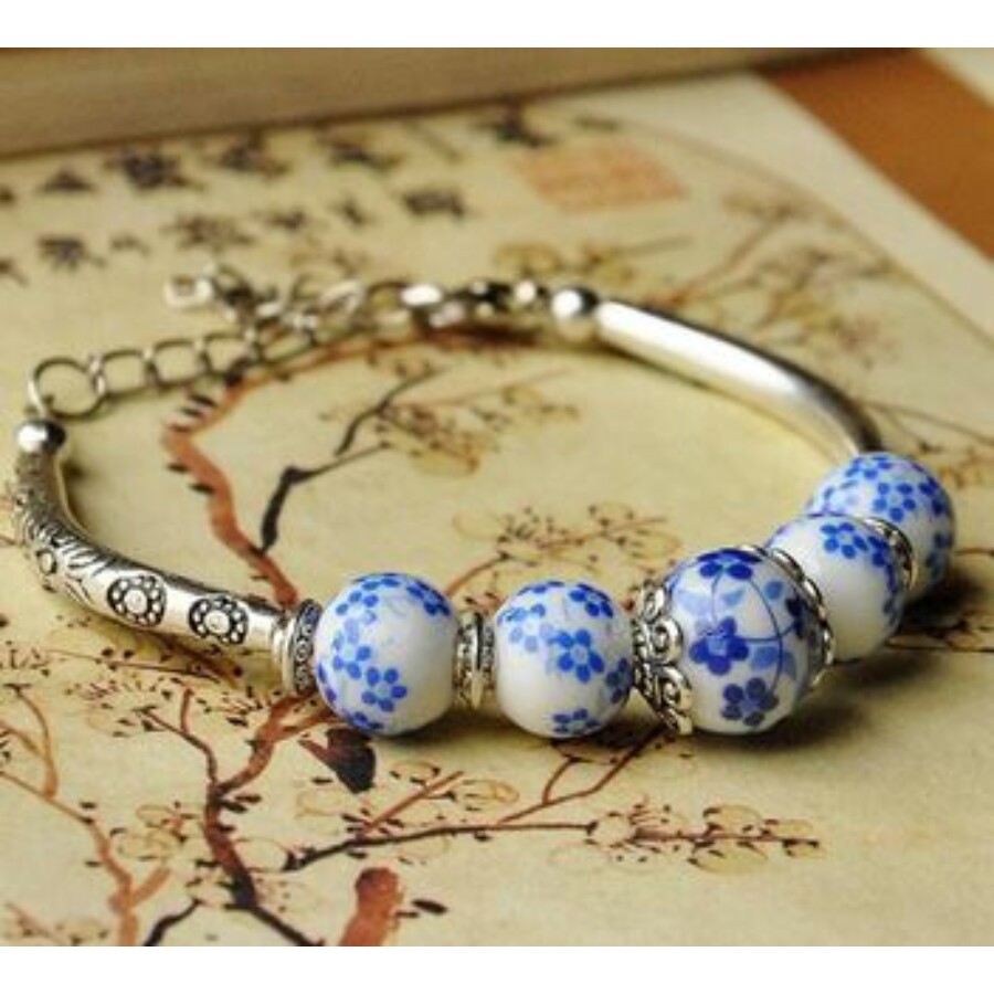 Kék virágos porcelán karkötő