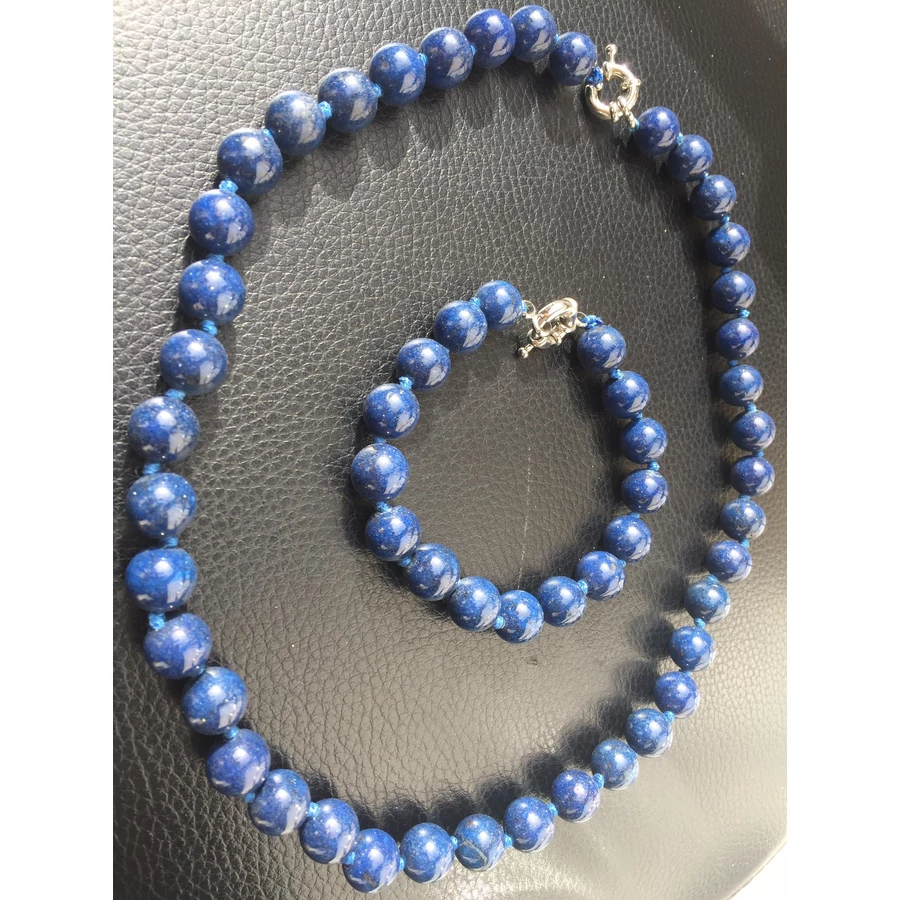 Kék gyöngyből álló karkötő és nyaklánc szett