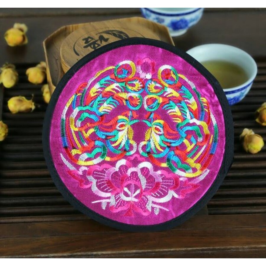 Tibeti hímzett poháralátét lila színű 2 db