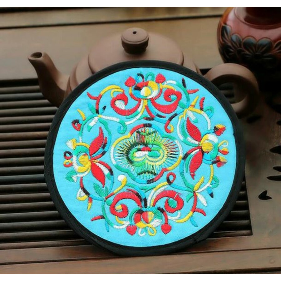 Tibeti hímzett poháralátét világoskék színű 2 db