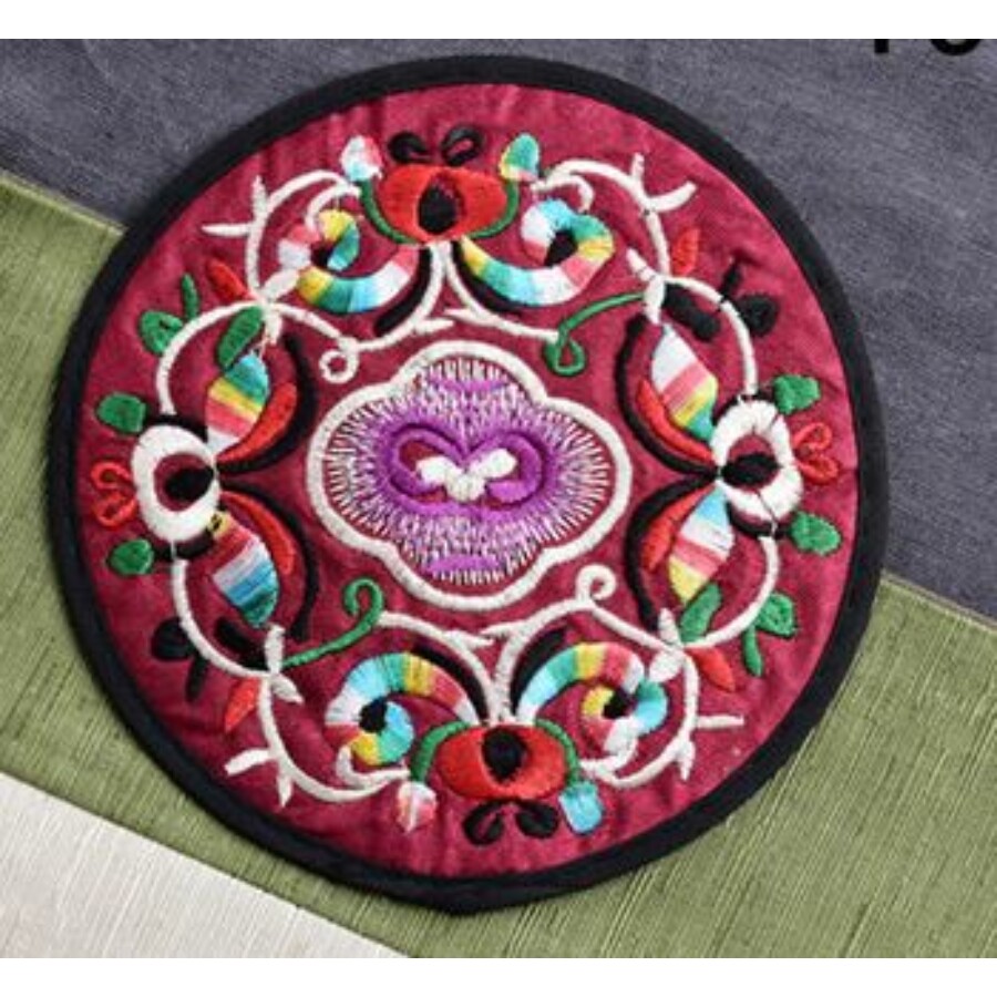Tibeti hímzett poháralátét bordó színű 2 db